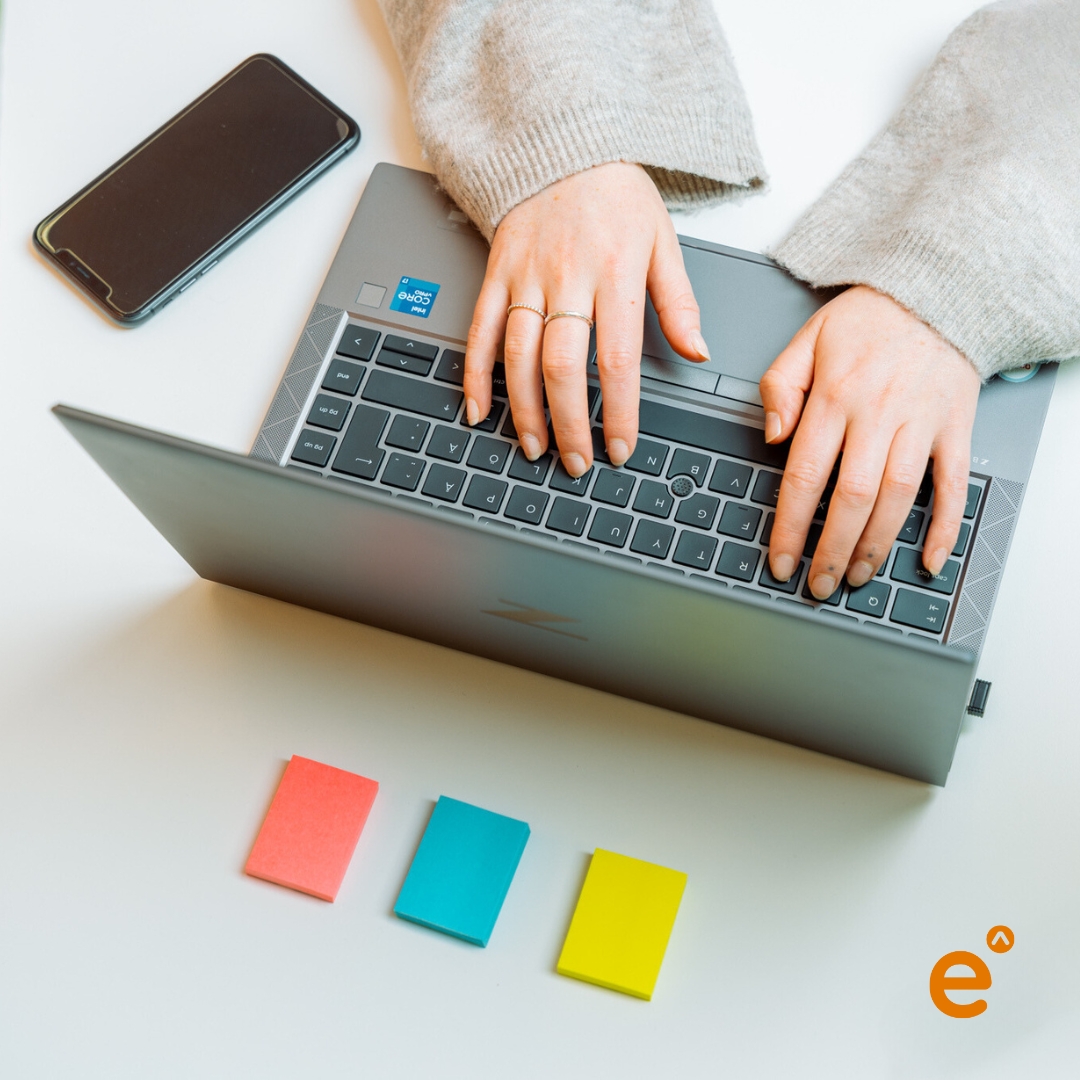 Templates LinkedIn & Facebook (4)